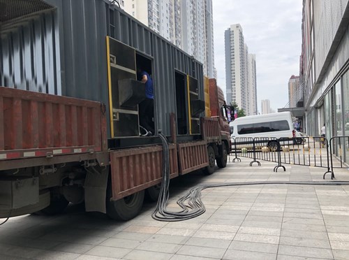 弥渡柴油发电机空气滤清器在不同季节的更换周期是否有差异？